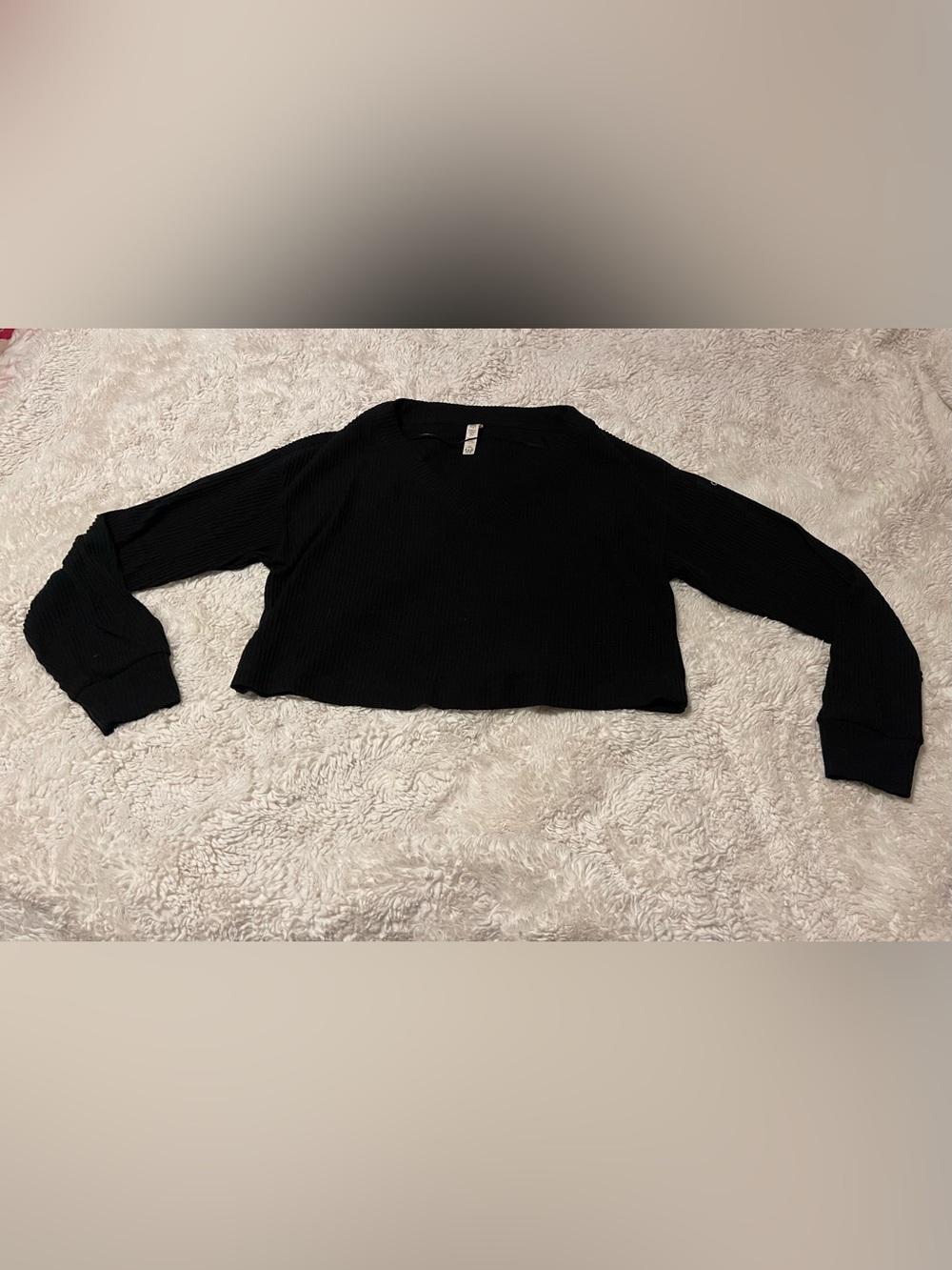 Alo Yoga Muse V-Neck Pullover Long Sleeve Crop Sweater Black Ribbed Size M